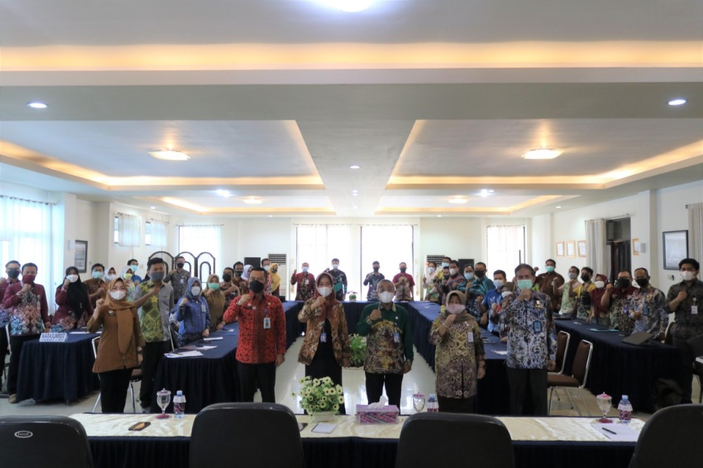 Peningkatan Asistensi Penggunaan Layanan Informasi oleh Kanwil Kemenkumham Kalsel